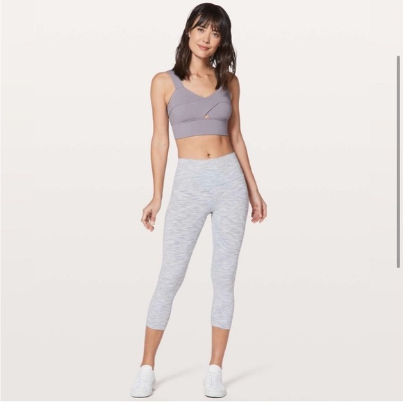 Lululemon Athletica Women’s Wild Twist Bra size 8 - Picture 2 of 6